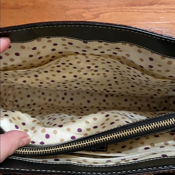 Kate Spade Two-Tone Black and Cream Handbag EUC - Picture 5 of 7